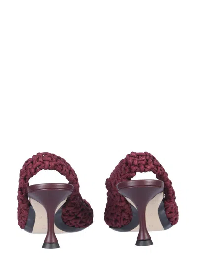 N°21 Pointed Toe Slingback Pump In Red