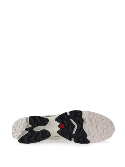 Shop Salomon Sneaker Xt-4 Unisex In White