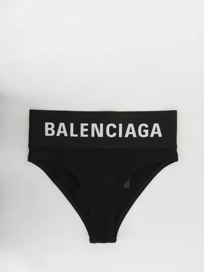 Shop Balenciaga Elastic Briefs With Logo In Black