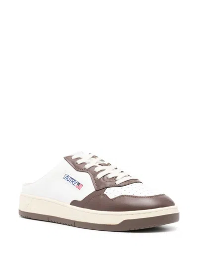 Shop Autry Low 'medalist' Leather Panelled Mules In Bianco E Marrone