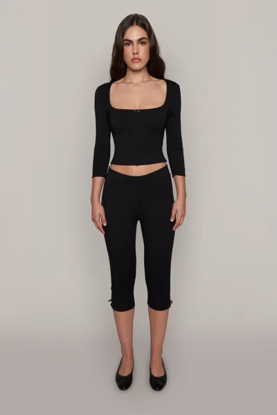 Shop Danielle Guizio Ny Caria Capri In Black