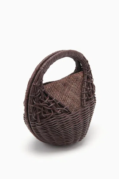 Shop Ulla Johnson Sea Shell Wicker Bag In Chocolate