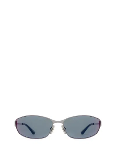Shop Balenciaga Sunglasses In Ruthenium