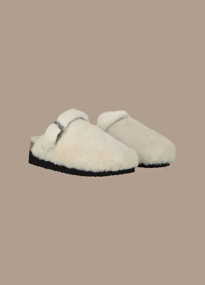 Shop Summum Teddy Shoe In Ivory In White