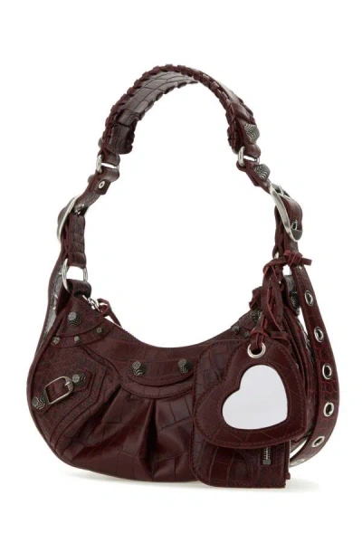 Shop Balenciaga Woman Grape Leather Le Cagole Xs Shoulder Bag In Red