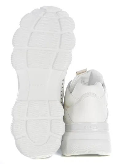 Shop Hogan Snekaers  "hyperactive" In White