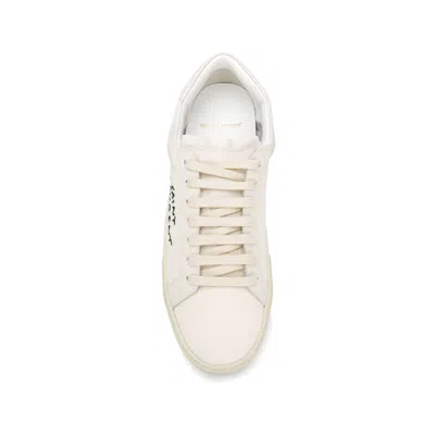 Saint Laurent Logo Print Low Top Sneakers In 白色的