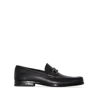 Ferragamo Gancini-detialed Leather Loafers In Black