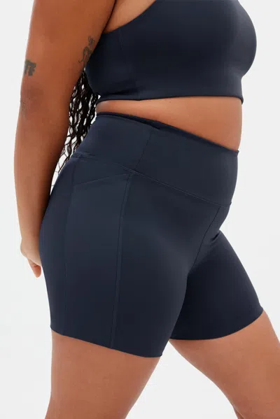 Girlfriend Collective Skyline Compressive Pocket Run Short