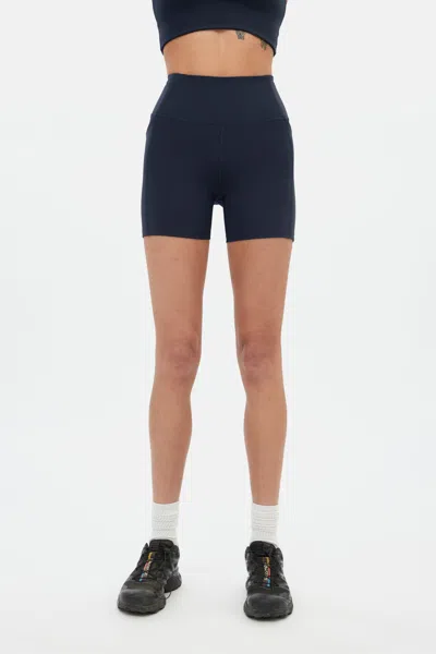 Girlfriend Collective Skyline Compressive Pocket Run Short