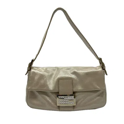 Shop Fendi Mamma Baguette Beige Leather Shoulder Bag ()