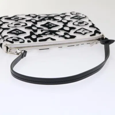 Pre-owned Louis Vuitton Pochette Accessoires White Leather Clutch Bag ()