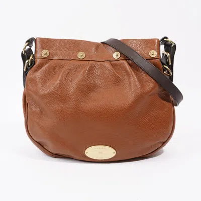 Shop Mulberry Mitzy Messenger Oak Grained Leather Shoulder Bag In Gold