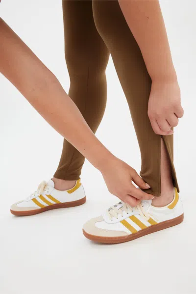 Shop Girlfriend Collective Beachwood Luxe Zipper Legging