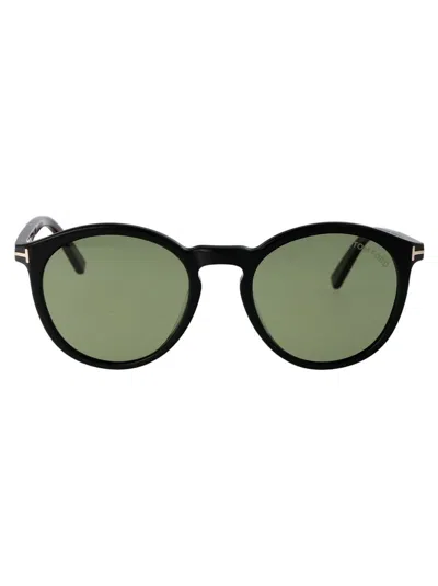 Shop Tom Ford Sunglasses In 01n Nero Lucido / Verde