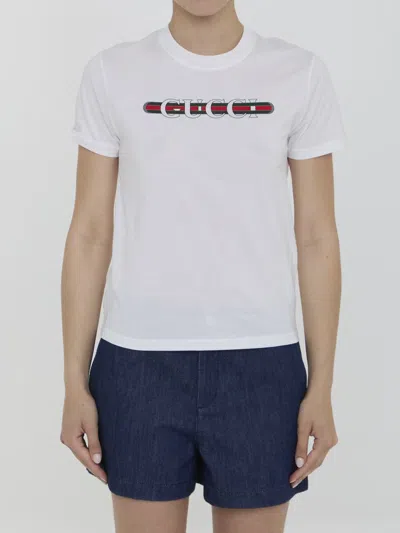 Shop Gucci T-shirt In White