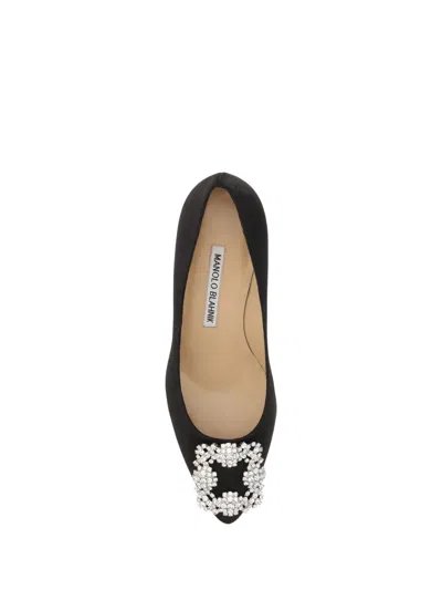 Manolo Blahnik Hangisi 90 Black Satin Pumps In Blck