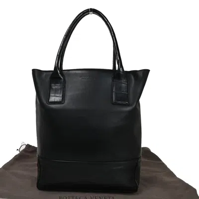 Shop Bottega Veneta Cabas Black Leather Tote Bag ()