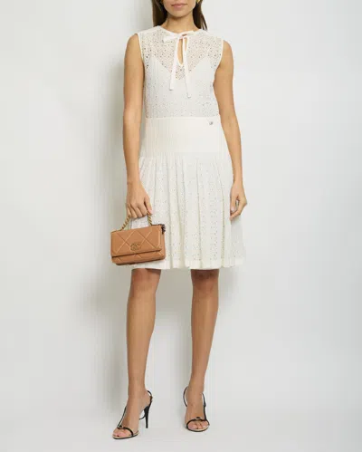 Pre-owned Chanel 20p Cream Crochet Sleeveless Knee Length Dress With Cream Under-layer Set In White