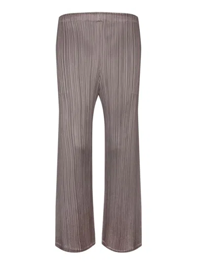 Shop Issey Miyake Trousers In Green