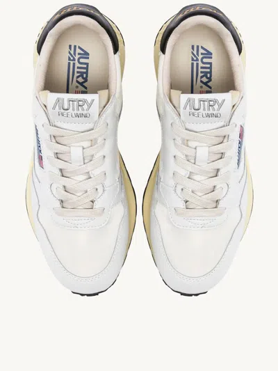 Shop Autry Reelwind Low Man Shoes In White