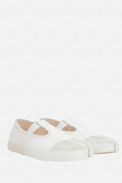 Maison Margiela Tabi On The Deck Distressed Canvas Sneakers In Bianco