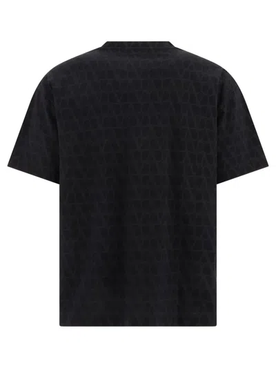 Shop Valentino T-shirt With Toile Iconographe All-over Print In Black