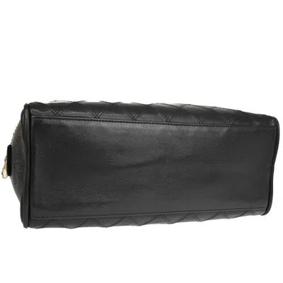 Pre-owned Chanel Matelassé Black Leather Clutch Bag ()