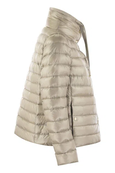 Herno Reversible Jacket In Ultralight Nylon In Champagne/light Blue