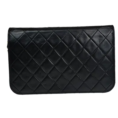 Pre-owned Chanel Flap Bag Black Leather Shoulder Bag ()