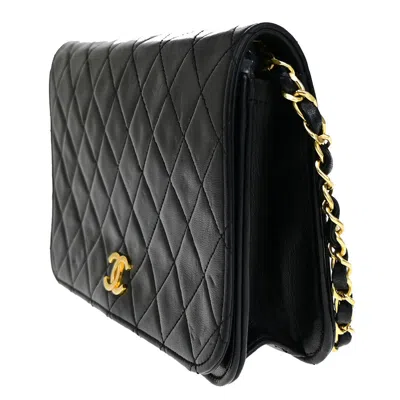 Pre-owned Chanel Flap Bag Black Leather Shoulder Bag ()