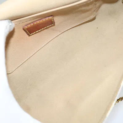 Pre-owned Louis Vuitton Favorite White Canvas Shoulder Bag ()