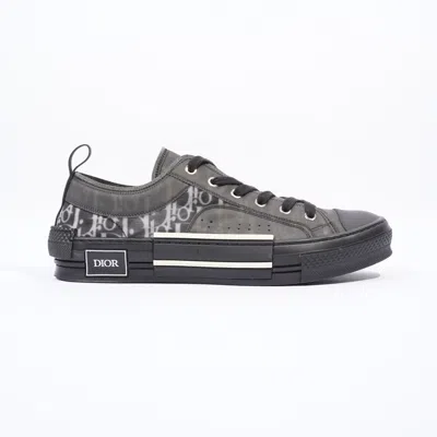 Shop Dior B23 Low Top Sneakers / Oblique /canvas In Black