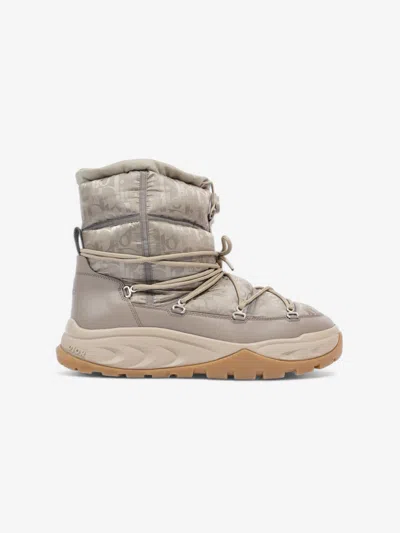Shop Dior Snow Boots / Re Nylon In Green
