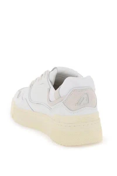 Shop Autry 'clc' Sneakers Low In Bianco