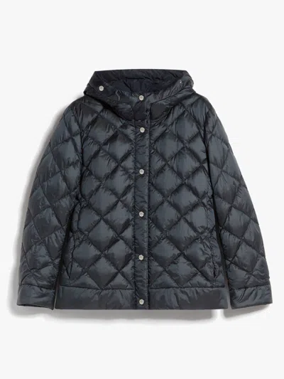 Shop Max Mara The Cube Risoft Reversible Down Jacket In Water-repellent Canvas In Navy Blue