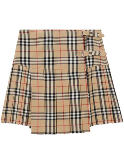 Burberry Pleated High Waist Check Pattern Kilt Skirt With Buckle In Archive Beige Ip Chk