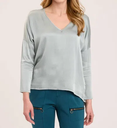 Xcvi Bauer V Neck Top In Dewdrop In Blue