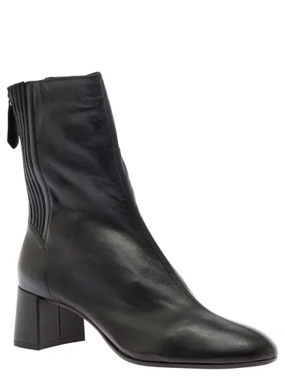 Shop Aquazzura 'saint Honorè' Black Bootie With Block Heel In Smooth Leather Woman