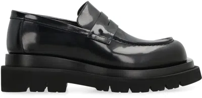 Shop Bottega Veneta Stylish And Classic Women's Leather Loafers For Fw23 In Black