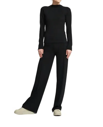 Lune Active Forest Flared Pant In Black In Black