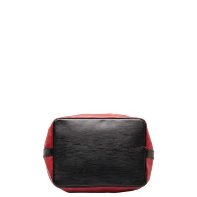 Pre-owned Louis Vuitton Petit Noé Red Leather Shopper Bag ()