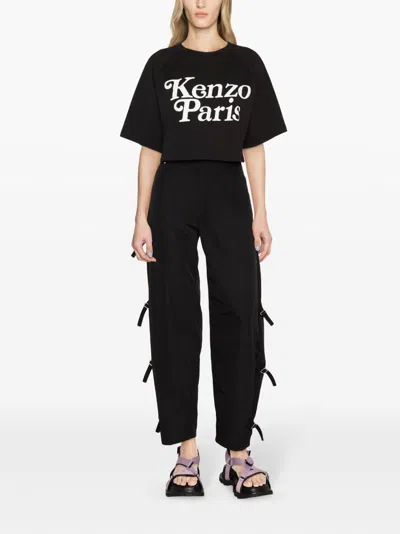 Shop Kenzo Contemporary Black And White Logo Print Crop T-shirt For Women