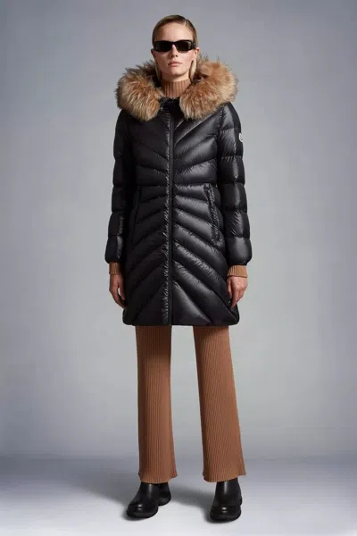 Shop Moncler Luxurious Long Jacket For Women In 999