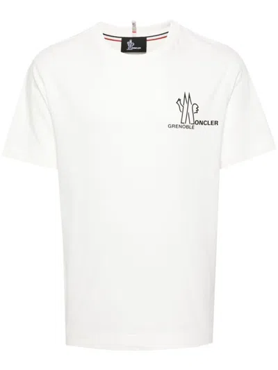 Shop Moncler Cotton Logo T-shirt For Women In White
