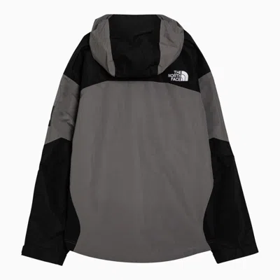 Shop The North Face Transverse 2l Dryvent Jacket Grey/black