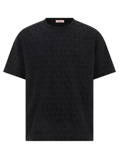 Shop Valentino T-shirt With Toile Iconographe All-over Print In Black