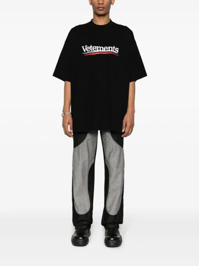 Shop Vetements Black Cotton Logo T-shirt