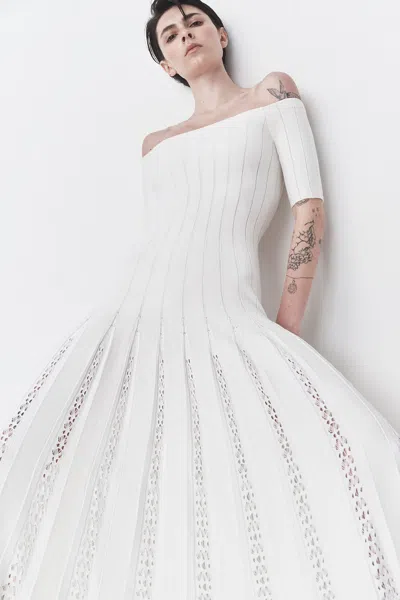 Gabriela Hearst Kurt Pleated Knit Dress In Ivory Merino Wool In Ivory
