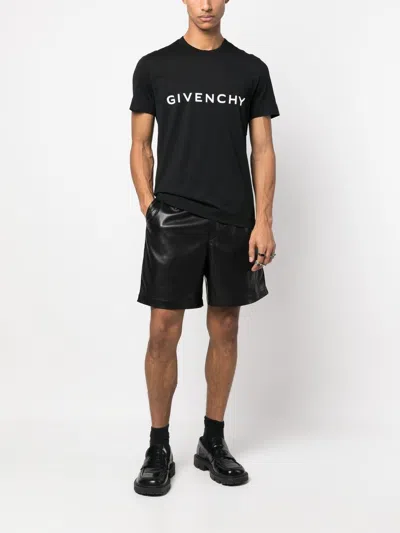 Shop Givenchy T-shirt In Black